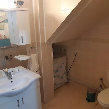Asiyan Mustakil Havuzlu Merkez'de Villa *